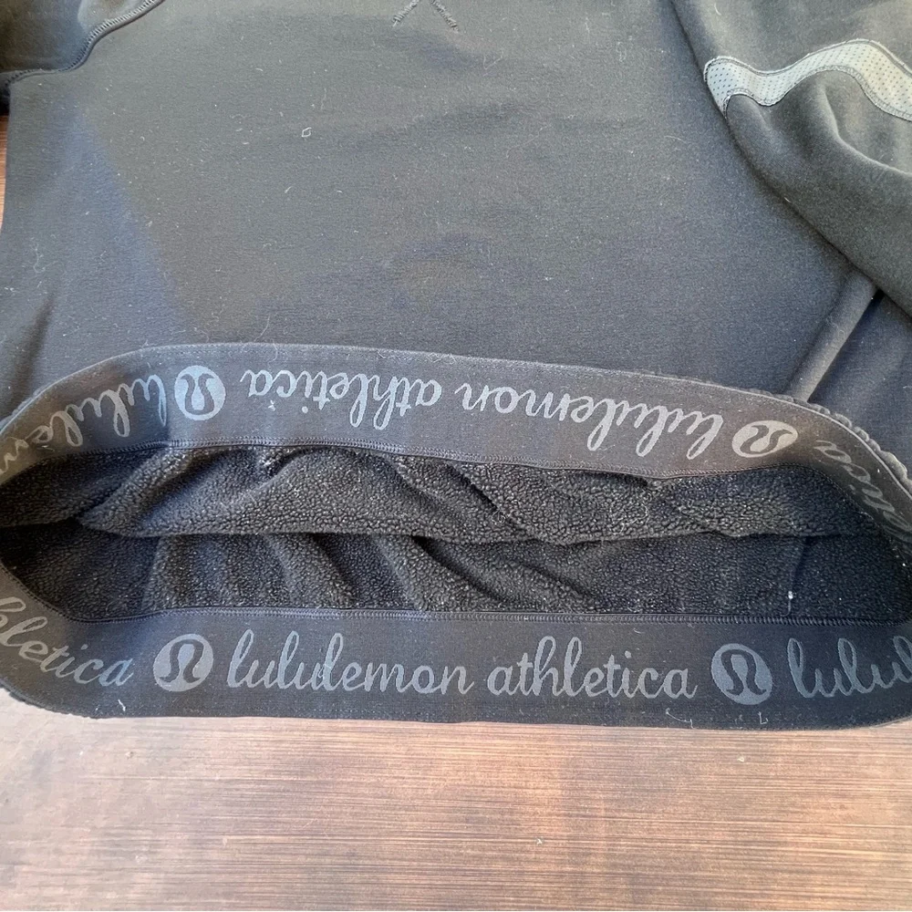 Lululemon Home‎ Stretch Black Crew